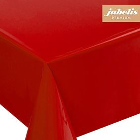 Une nappe monochrome de couleur rouge pour recouvrir une table
